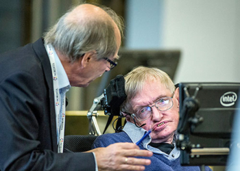 Хокинг объявил о начале “страшного времени” для человечества