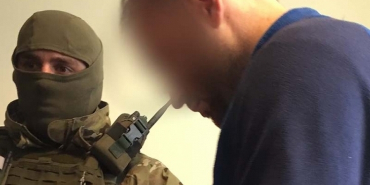 В Полтаве сбежал разыскиваемый по всему миру организатор киберпреступной группы Avalanche, – полиция