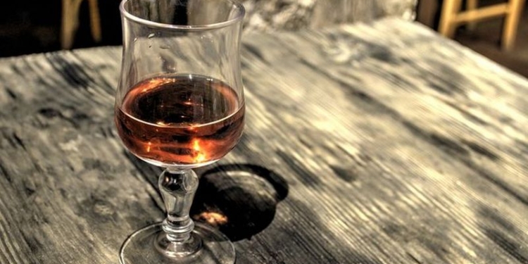 Цены на пиво, крепкий алкоголь и сигареты вырастут с началом 2017 года – нардепы повысили акцизы