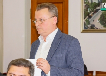 60 рекламных конструкций в Николаеве отправлены на демонтаж. Городские власти задумались, как упростить борьбу с незаконной «наружкой»