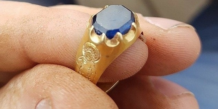 В Шервудском лесу найден перстень, который мог принадлежать Робин Гуду