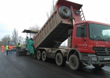 Завершении ремонт на николаевском участке трассе Н-11 Днепр-Николаев.  Служба автодорог Николаевской области уверена, что “проезд станет комфортным”