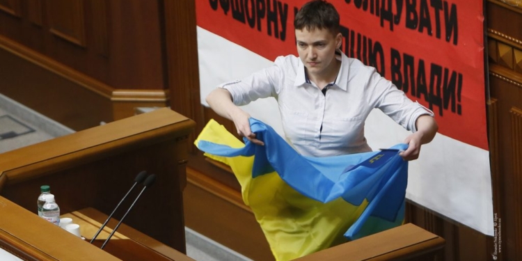 “Она участвует в новом политическом проекте”. “Батькивщина” заявила, что не контролирует Савченко