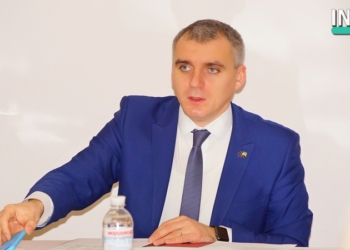 60 рекламных конструкций в Николаеве отправлены на демонтаж. Городские власти задумались, как упростить борьбу с незаконной «наружкой»