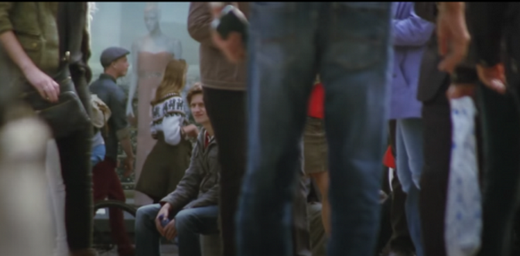 В Нидерландах студент дал украсть свой телефон для съемки фильма о слежке за вором