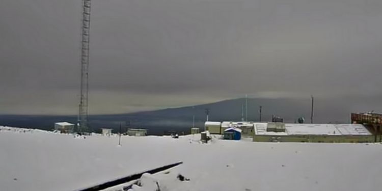 Гавайи укрыло метровым слоем снега