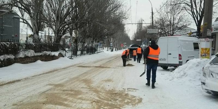 «Каша» на николаевских дорогах – это правильно. Только если ее немного