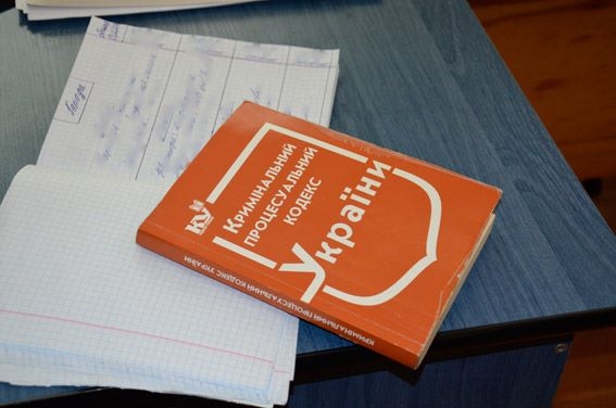 В Николаеве молодая жительница Чернигова обчищала квартиры, которые снимала, и все записывала в тетрадочку