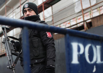 Теракт в Стамбуле: полиция задержала 8 подозреваемых, но исполнитель до сих пор на свободе