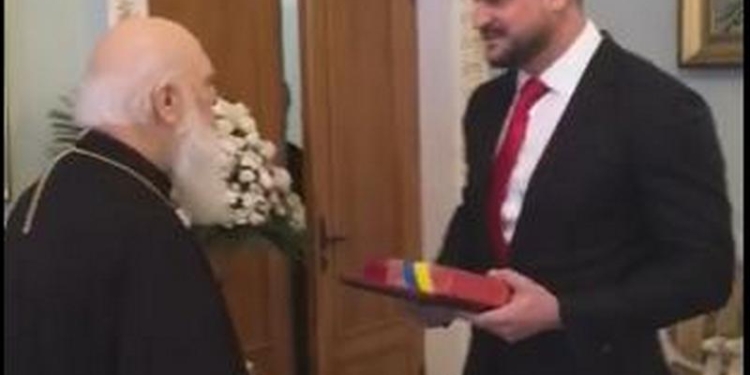 Алексей Савченко от Николаевщины поздравил Филарета с днем рождения. Что подарил, и что в ответ сказал Патриарх Киевский и Всея Руси-Украины?