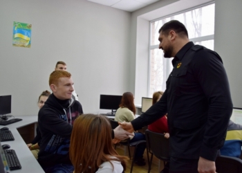 Губернатор Николаевщины проинспектировал условия проживания воспитанников областной школы-интерната №5, которая оказалась в эпицентре скандала