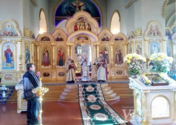 В Николаев привезли Вифлеемский огонь мира