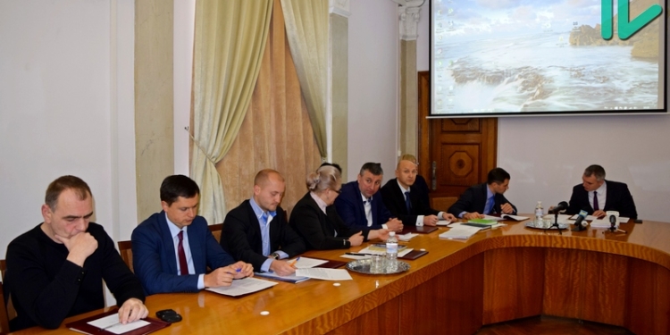 «Садо-мазохизм ЖКХ»: в Николаеве в 2 раза повысили квартплату