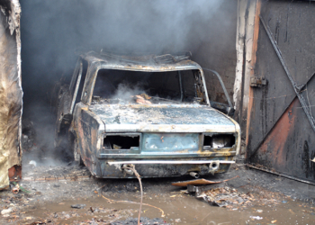 В Николаеве в гараже сгорела «семерка»