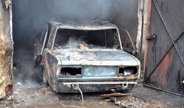 В Николаеве в гараже сгорела «семерка»