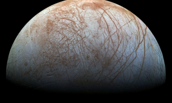 В NASA показали новые цветные фото Юпитера