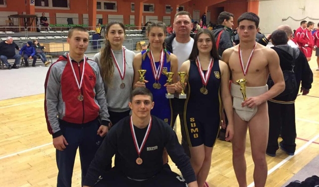 Юные сумоисты из Южноукраинска вернулись из Будапешта с медалями