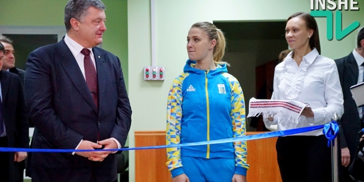 Ольга Харлан – Петру Порошенко: «Два президента только обещали, а вы сделали»