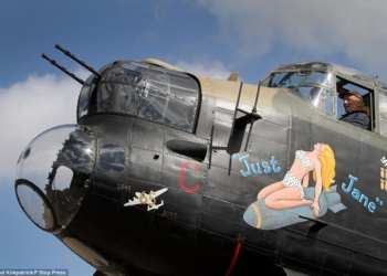 В память о брате и деде: англичане восстанавливают знаменитый бомбардировщик Just Jane и намерены поднять его в небо в 2020 году