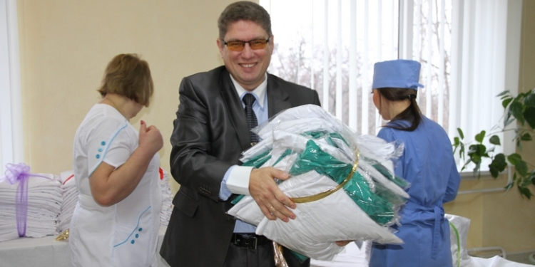 Впервые за 10 лет: в Николаеве всех сотрудников городских больниц обеспечили медицинской спецодеждой и купили дорогое оборудование