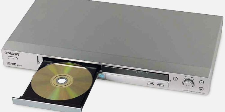 Sony спишет $1 млрд из-за уменьшающегося рынка DVD