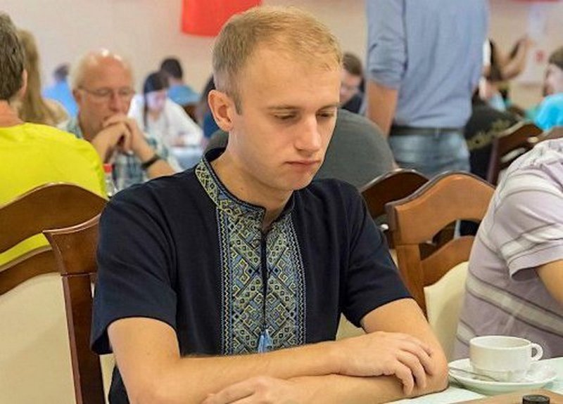 Украинца - чемпиона мира по шашкам дисквалифицировали за вышиванку 1