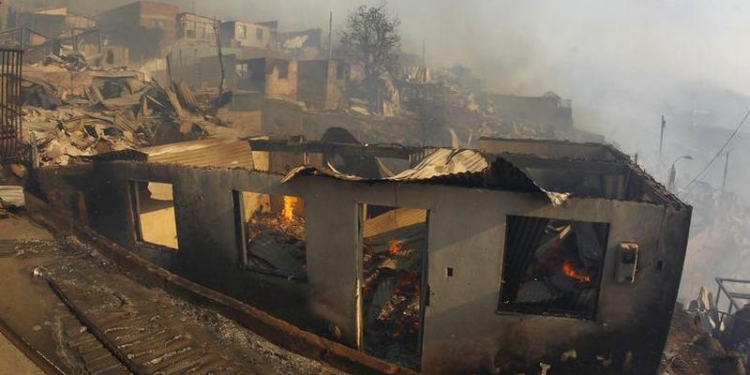 В Чили объявлен “красный” уровень тревоги из-за пожаров