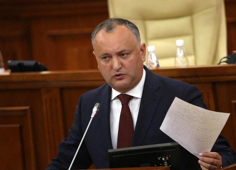 Президента Молдовы Додона в третий раз отстранили от должности 1