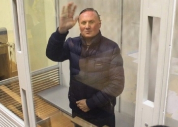 Суд над Ефремовым. Его защитники не явились, от бесплатных он откажется