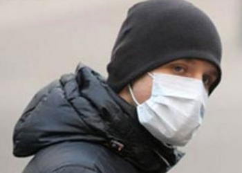 В Николаеве преступник в медицинской маске с пистолетом ограбил кредитное учреждение