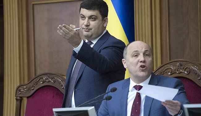 Туманность коалиции. К чему ведет исход нардепов из президентской фракции