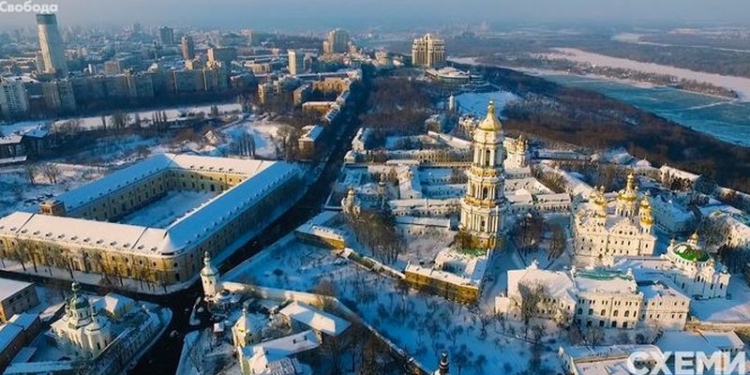 Окружение Порошенко намерено возвести жилой комплекс в буферной зоне Киево-Печерской лавры – СМИ