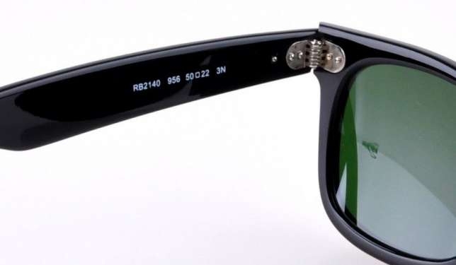 Компанию, выпускающую очки Ray-Ban, продадут за $24 млрд.