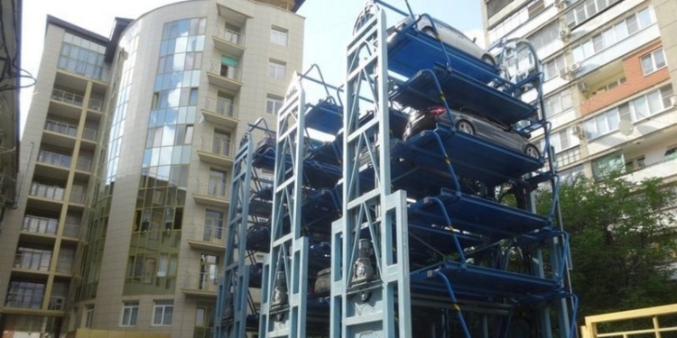 Эксперементальные парковки-лифты появятся в Киеве уже через месяц