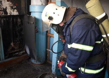 Спасатели ликвидировали пожар в многоэтажке Николаева. Два человека в больнице