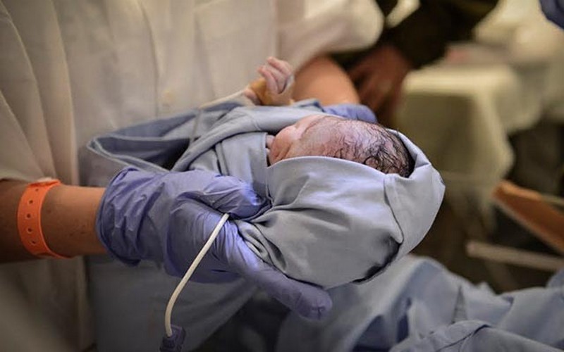 В Украине впервые родился ребенок "от трех родителей" 1