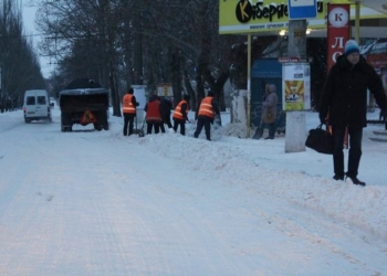 Основные магистрали Николаева расчищены от снега, ЭЛУ автодорог приступает к расчистке пассажирских остановок (КАРТА)