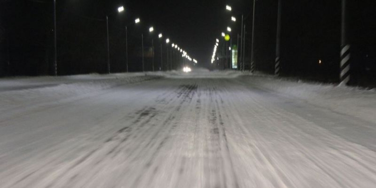 В Николаеве дороги расчищали 18 единиц техники