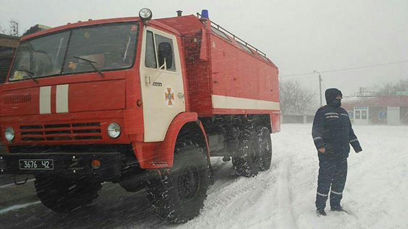 На реке Южный Буг в Кировоградской области провалились под лед и погибли двое детей 1