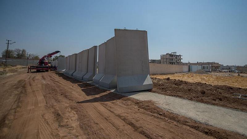 Турции хватило года на постройку стены длиной в 330 км вдоль границы с Сирией и Ираком 1