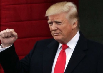 “Мы вернем наши границы”. “Покупай американское и нанимай на работу американцев”. Первая речь президента Трампа