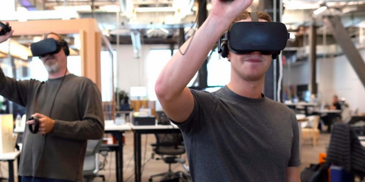 Facebook разрабатывает технологию для чтения мыслей – СМИ