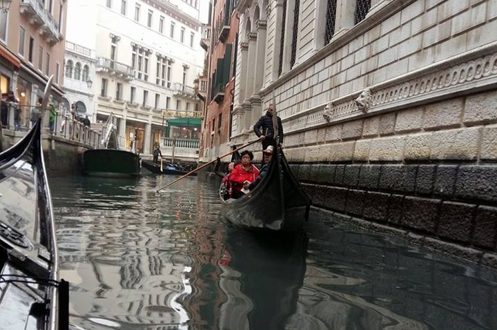 У Венеціі пересихають канали, гондоли сіли на мул. Що далі (ФОТО, ВІДЕО)