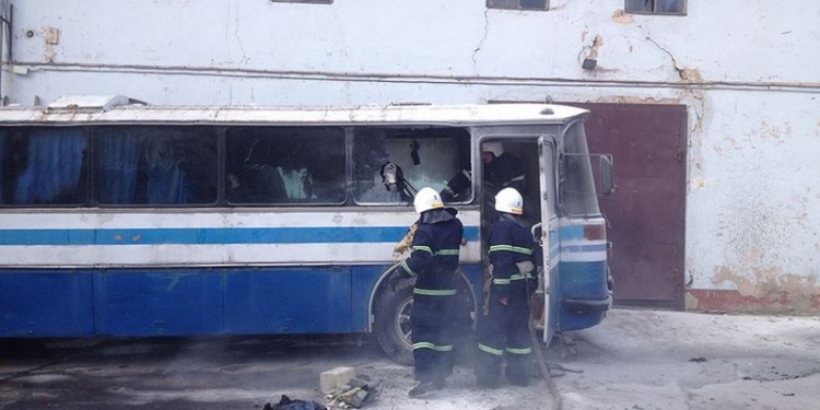 Горел «гастрольный» автобус Николаевского русдрамтеатра