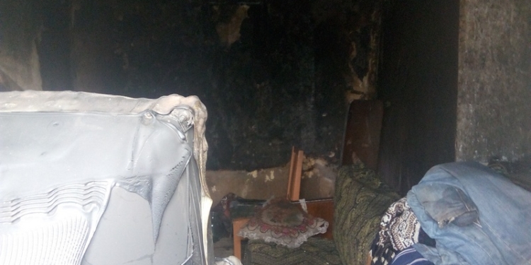 В Арбузинском районе по непонятным причинам загорелся жилой дом