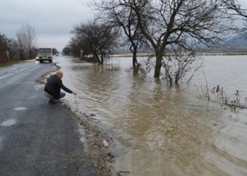 На реках Закарпатья формируется вторая паводковая волна