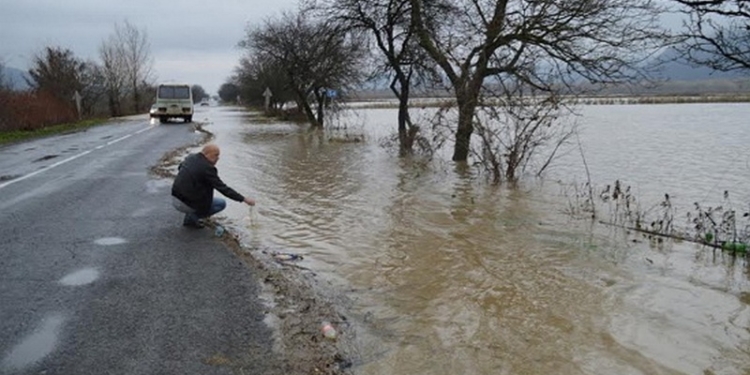 На реках Закарпатья формируется вторая паводковая волна