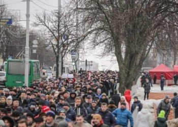 “Нет декрету номер три! Лукашенко, уходи!” В Беларуси протестуют против налога на тунеядцев