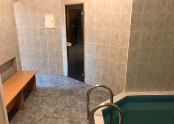 А у нас? Студенты в Киеве нашли сауну в вузе