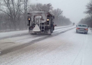 Резкое ухудшение погоды: дорожники Николаевщины отчитываются о сделанном за сегодня